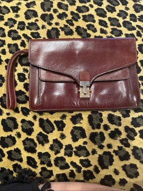 Vintage Leather Wristlet Clutch in Deep Burgundy/Brown